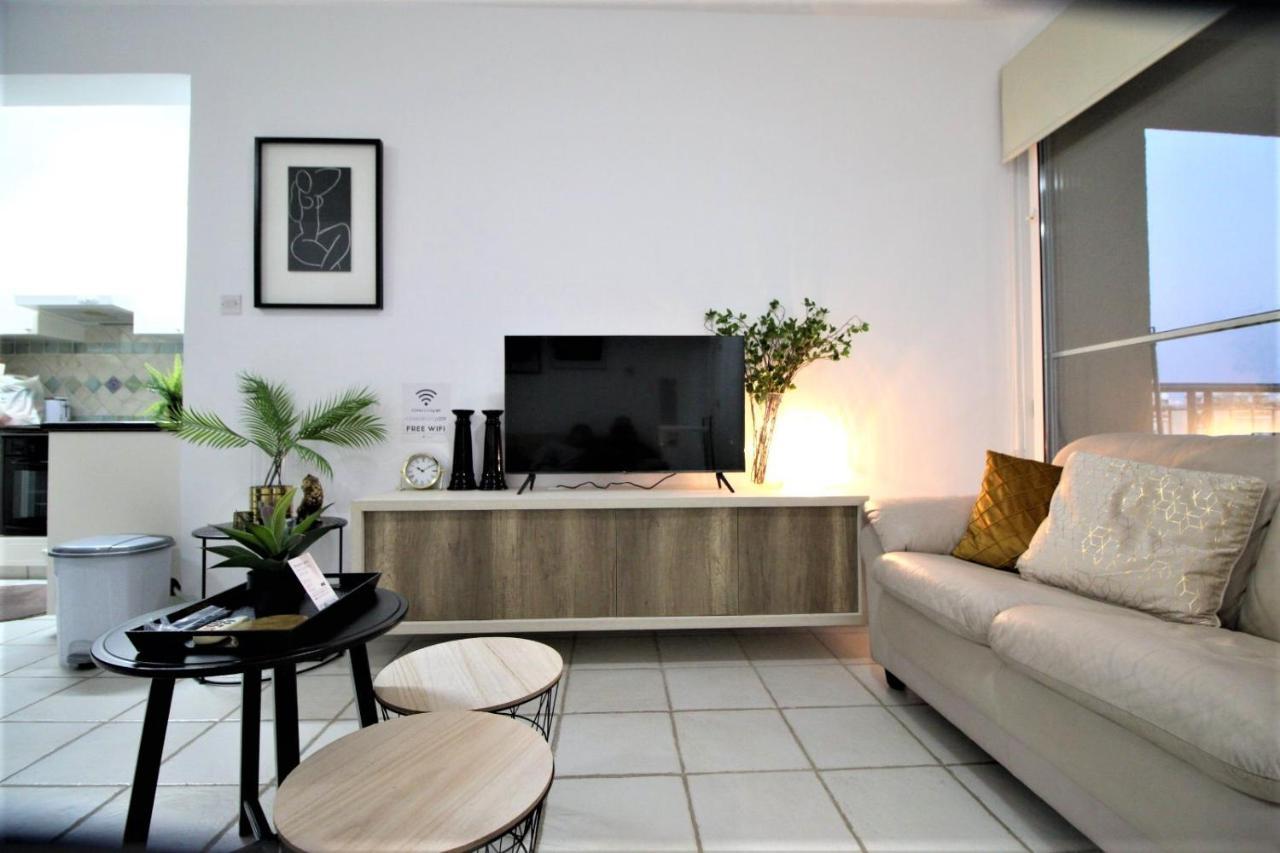 Cosea Living: Seaside 2 Bedroom Flat Kings Palace 209 Paphos Buitenkant foto